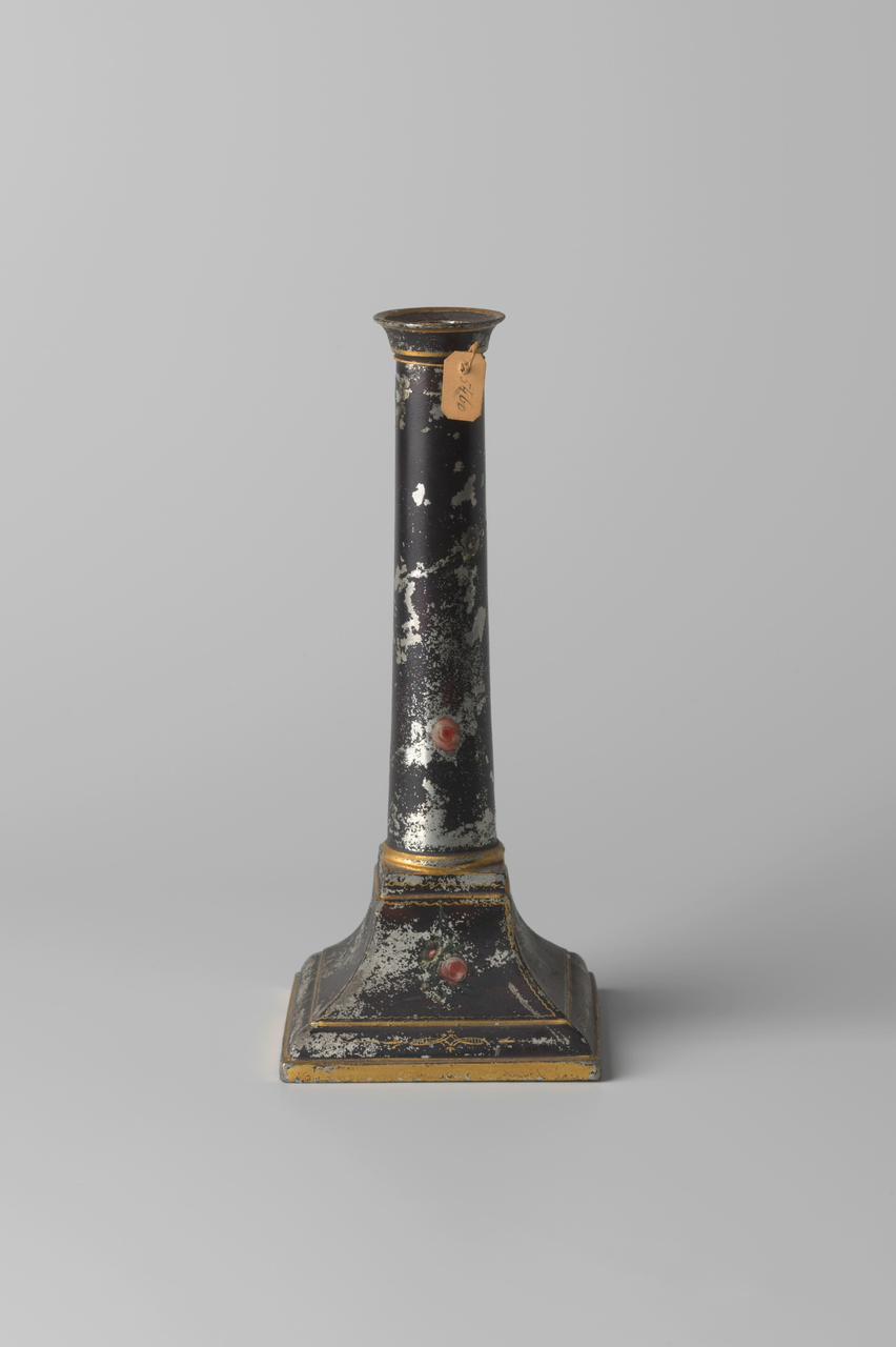 Black lacquered candlestick decorated with flowers